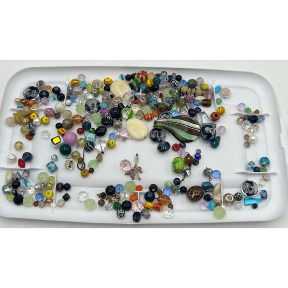 One Pound Mix of Assorted Glass Beads for Jewelry Making, Craft, Repurpose LOT 8 - Picture 6 of 7